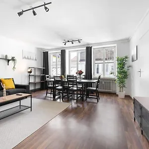 Apartment Living In Center, Munich